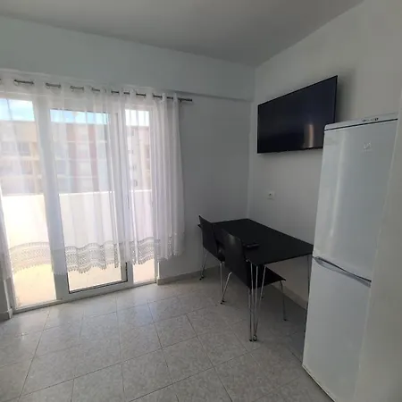 Seaview 7 Floor -no Elevater *
